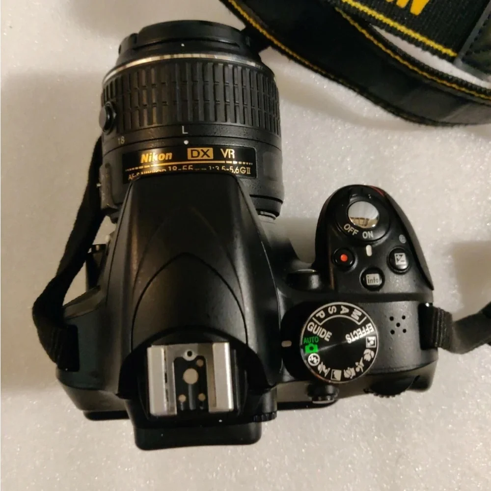 Nikon D3300 24.2MP Digital SLR Camera Used With Bag And Accessories